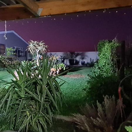 Mountain View Guesthouse Vanrhynsdorp Bagian luar foto