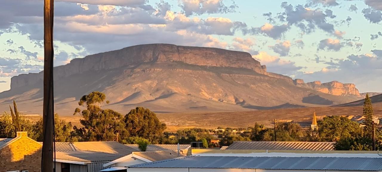 Mountain View Guesthouse Vanrhynsdorp Bagian luar foto