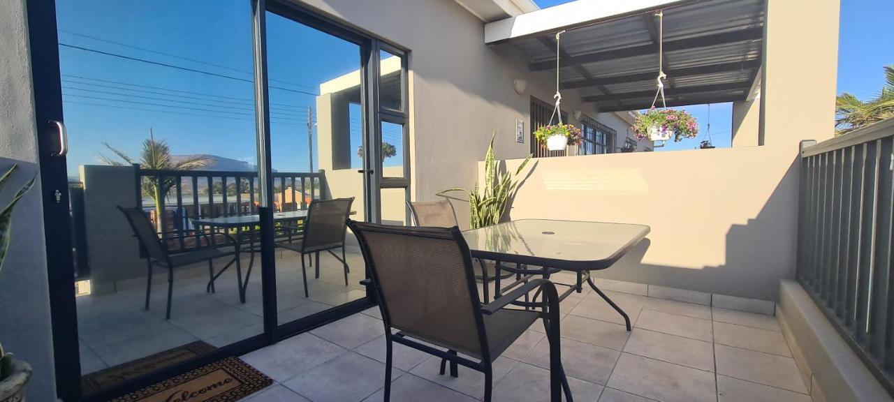 Mountain View Guesthouse Vanrhynsdorp Bagian luar foto