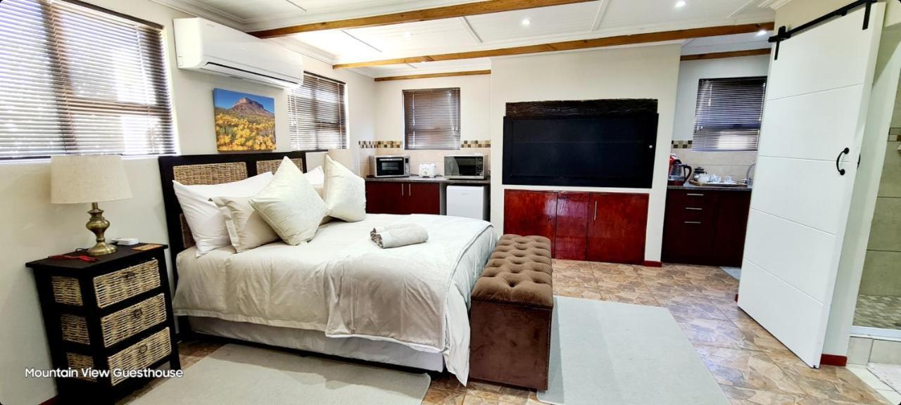Mountain View Guesthouse Vanrhynsdorp Bagian luar foto