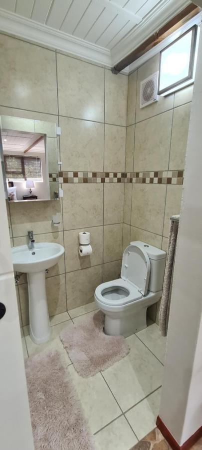 Mountain View Guesthouse Vanrhynsdorp Bagian luar foto